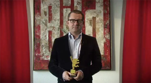 Kai Diekmann erhält den Blogger 2009 als Newcomer des Jahres